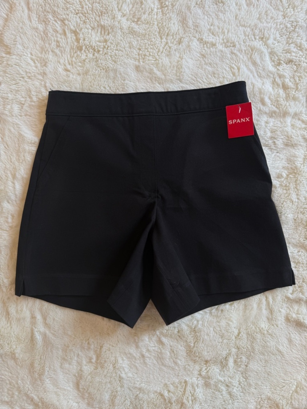 SPANX POLISHED SHORT CLASSIC BLACK STRETCH CHINO STYLE SIZE SMALL NWT - Picture 2 of 10